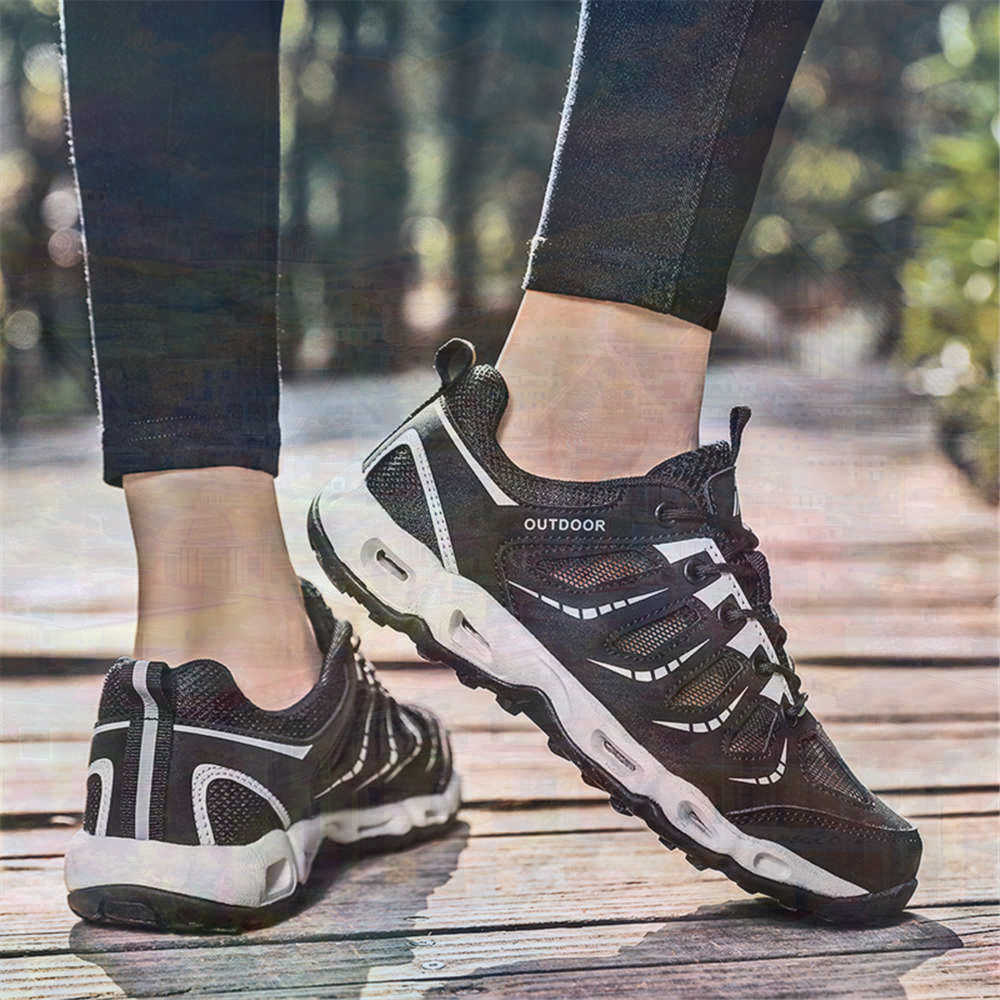 Sepatu Tenis Perak Ujung Bulat - Home Office For Two ulasan dan harga